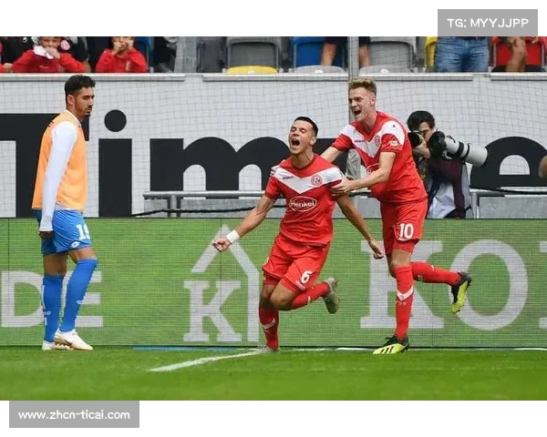 弗赖堡与杜塞尔多夫实力接近，客场之战或成焦点